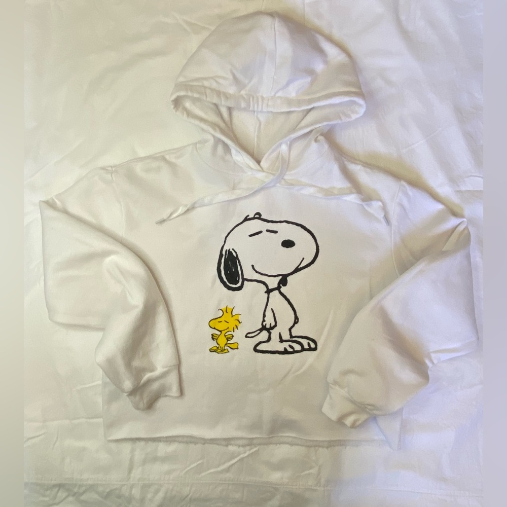 Peanuts Junior Sweater Top Size XS White Graphic Snoopy Cop Long Sleeve